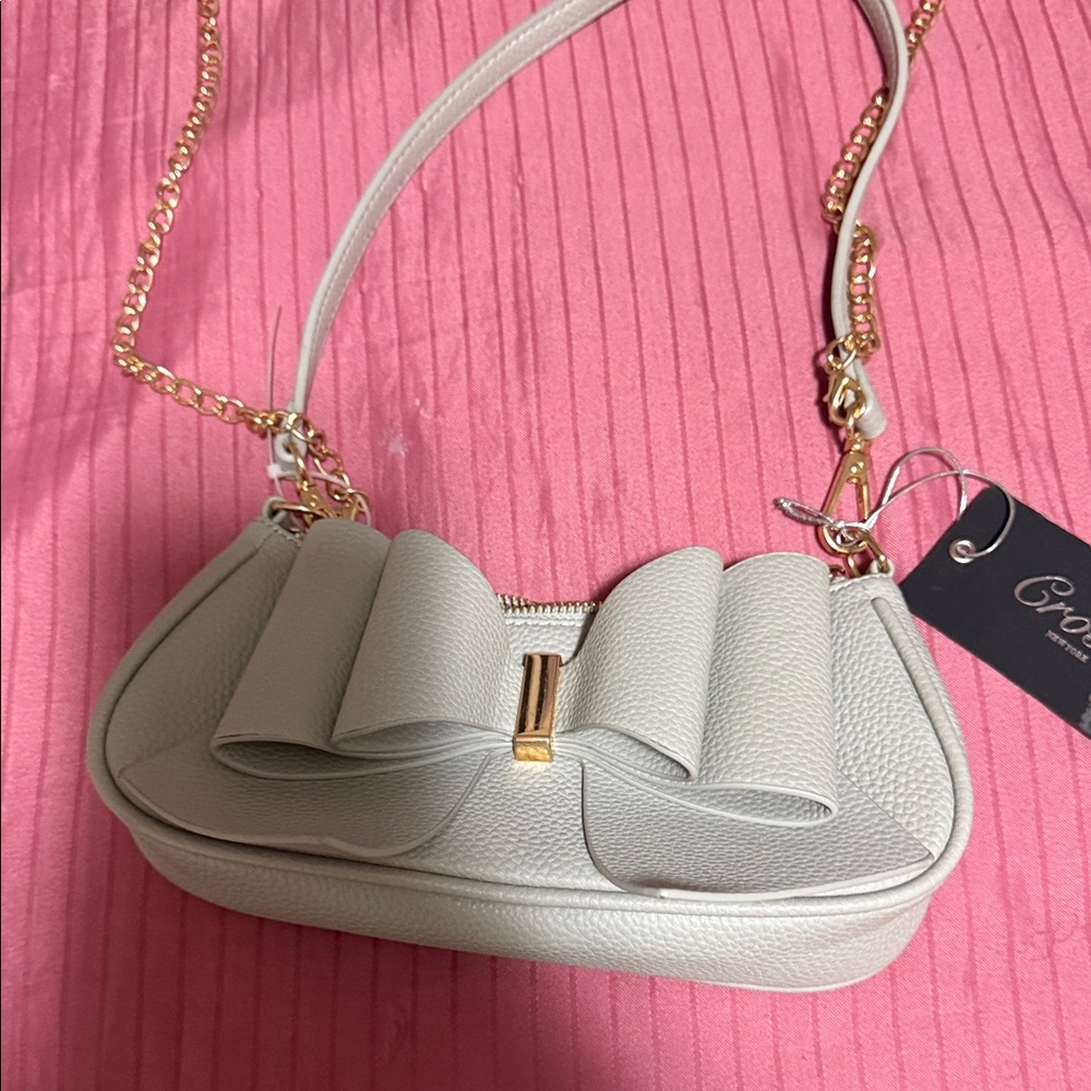Chic Cream Bow Crossbody Bag